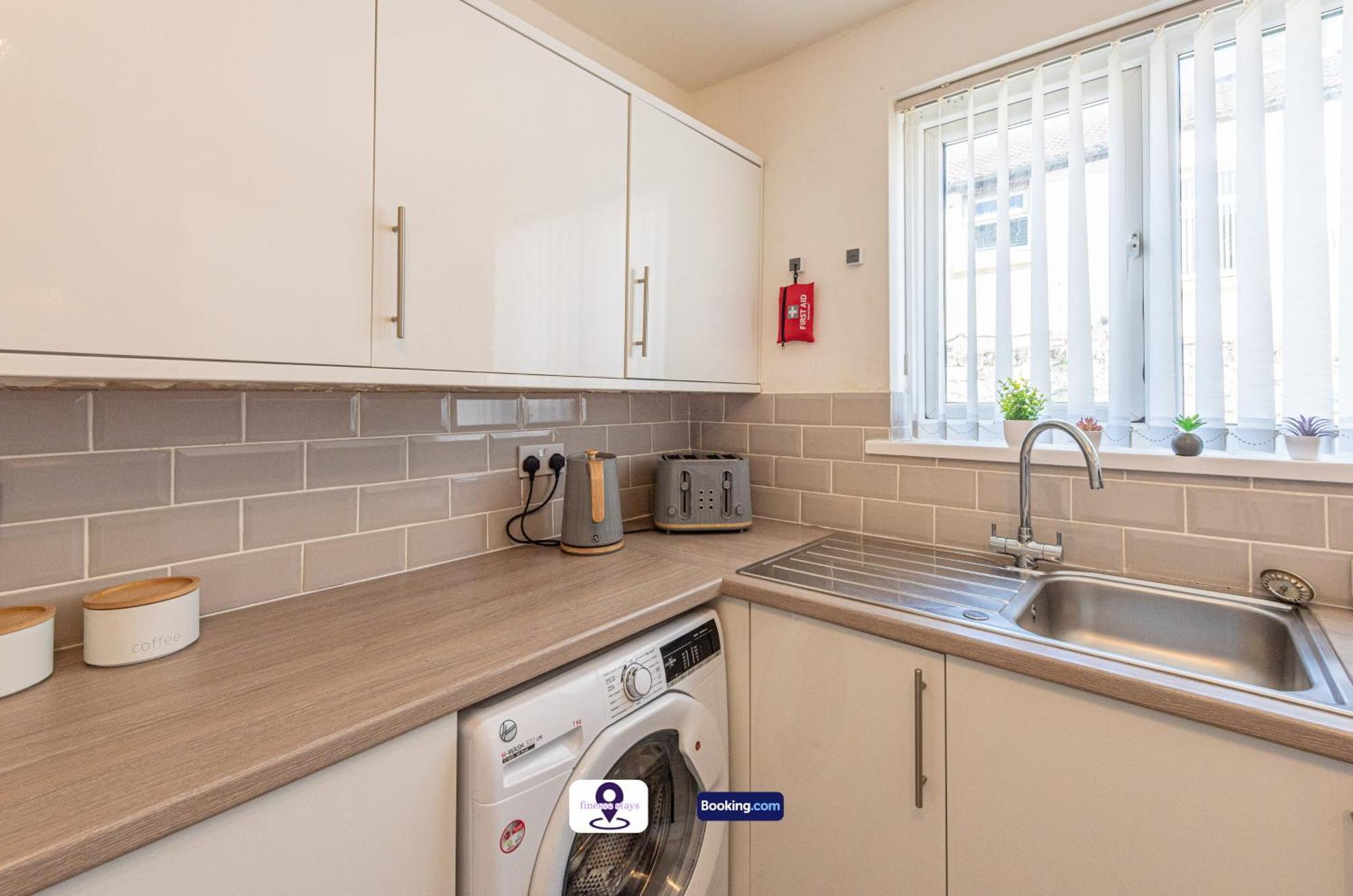 Holiday home Last-minute Offers L Premium Escape L 4bdr House By Finesse Short Lets & Serviced With Free Wifi Liverpool