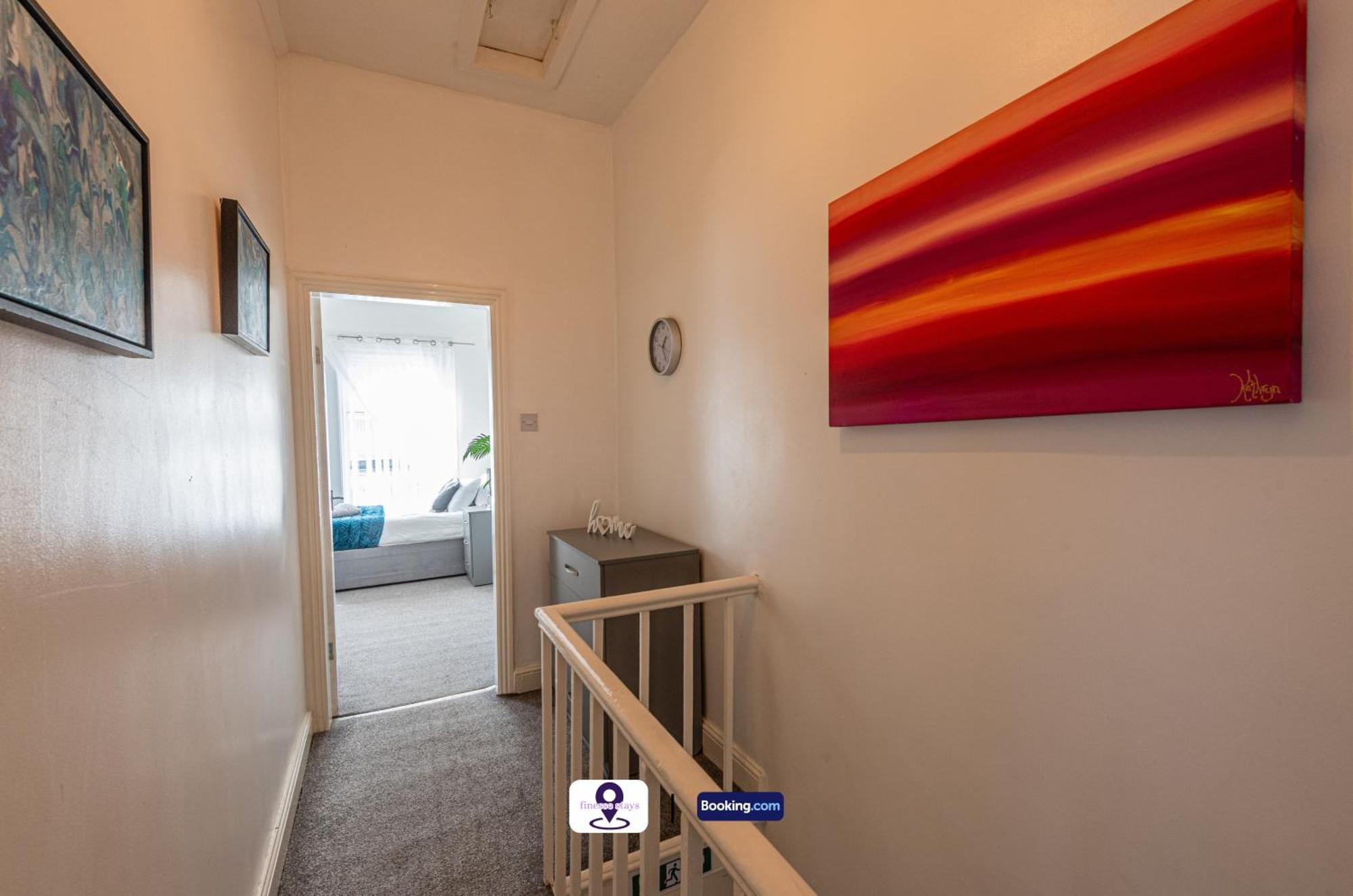 Last-minute Offers L Premium Escape L 4bdr House By Finesse Short Lets & Serviced With Free Wifi
