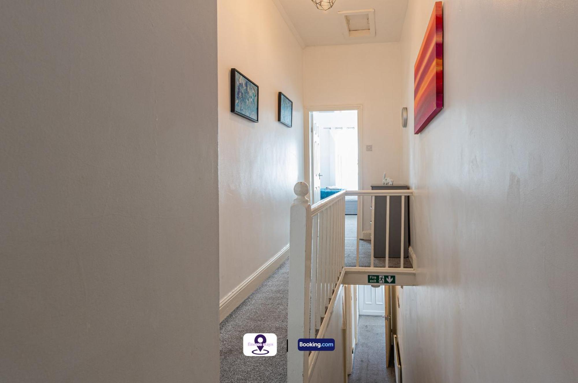 Last-minute Offers L Premium Escape L 4bdr House By Finesse Short Lets & Serviced With Free Wifi Liverpool