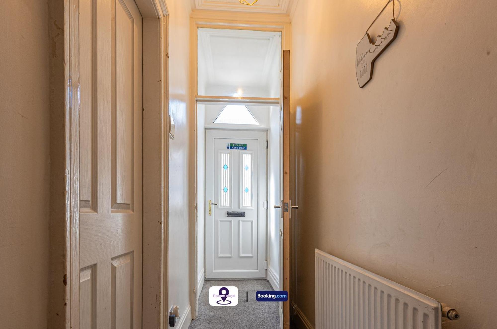 Last-minute Offers L Premium Escape L 4bdr House By Finesse Short Lets & Serviced With Free Wifi Liverpool